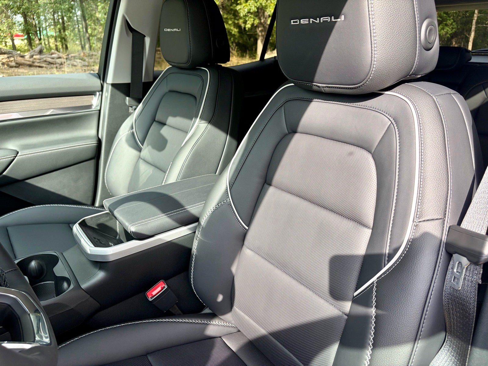New 2027 GMC Terrain Denali w/ LPO, Floor Liner Package AWD/4WD image 14