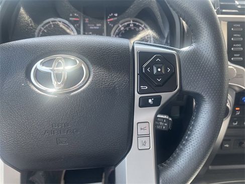 Used 2022 Toyota 4Runner Limited image 18