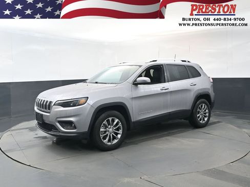 Used 2019 Jeep Cherokee Latitude Plus w/ Cold Weather Group image 1