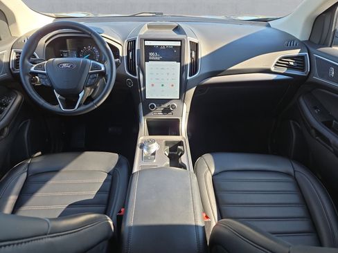 Certified 2024 Ford Edge SEL w/ Convenience Package image 9