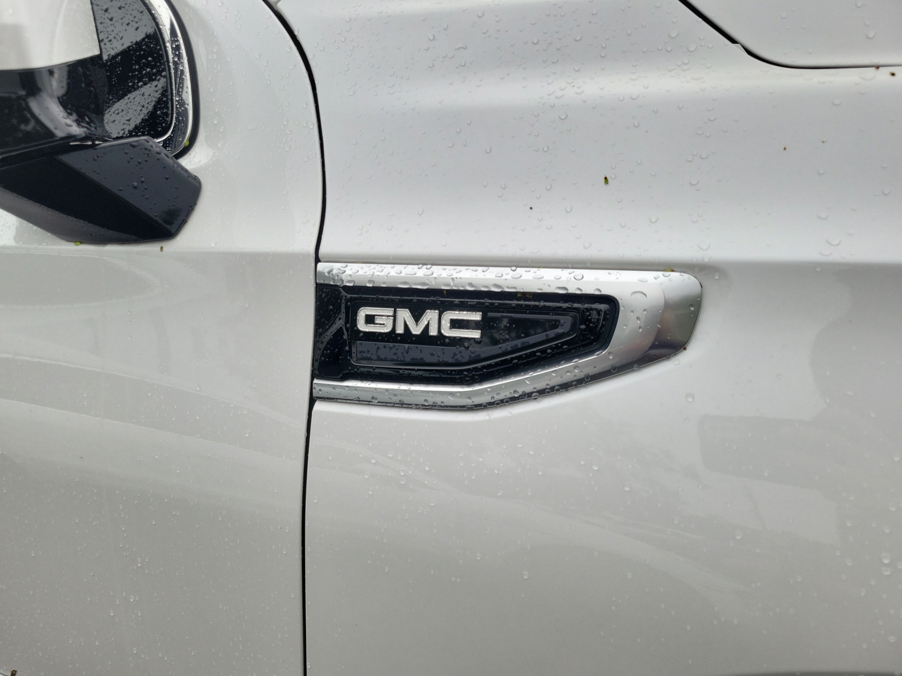 Used 2024 GMC Yukon Denali w/ Denali Reserve Package AWD/4WD image 13