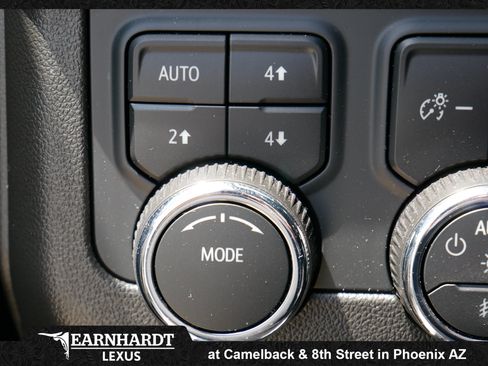 Used 2025 Chevrolet Suburban RST w/ Sun And Tow Package AWD/4WD image 5