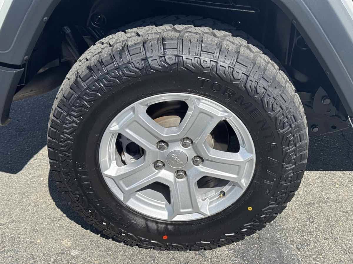 Used 2018 Jeep Wrangler Unlimited Sport S AWD/4WD image 18
