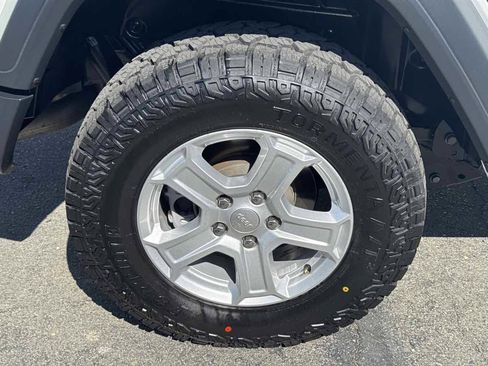 Used 2018 Jeep Wrangler Unlimited Sport S AWD/4WD image 18