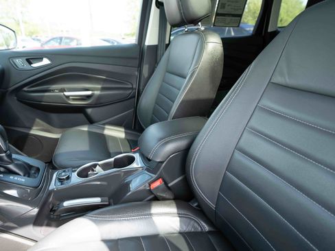 Used 2016 Ford Escape Titanium w/ Equipment Group 301A AWD/4WD image 10