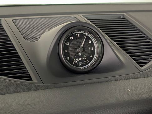 New 2026 Porsche Macan image 31