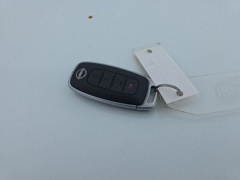 Used 2025 Nissan Sentra SV FWD image 25