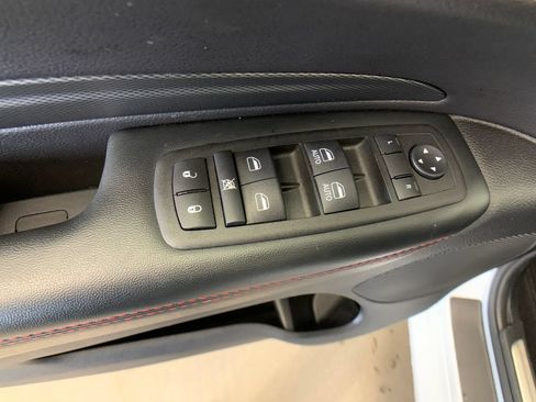 Used 2025 Dodge Durango GT AWD/4WD image 12