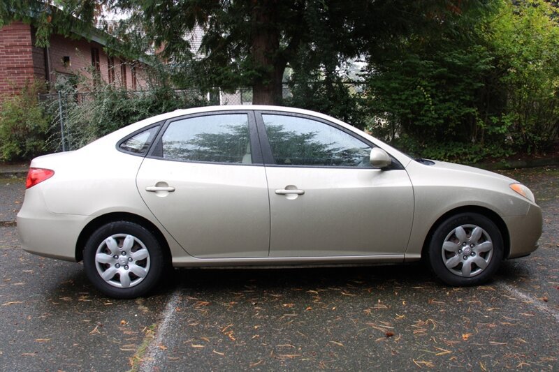 Used 2007 Hyundai Elantra GLS FWD image 12