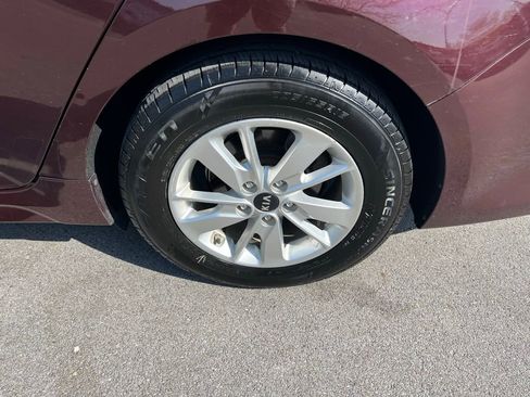 Used 2018 Kia Optima LX FWD image 13