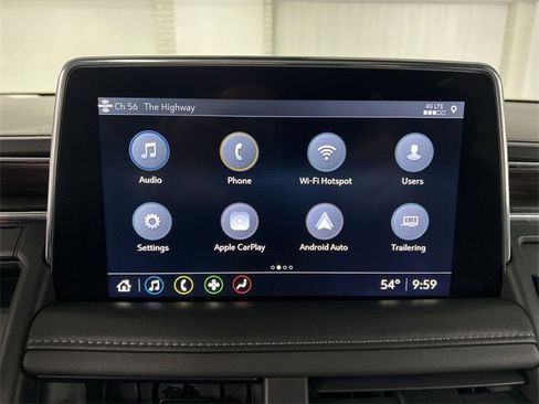 Used 2021 Chevrolet Suburban Z71 w/ Luxury Package image 13