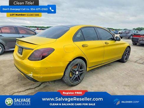 Used 2016 Mercedes-Benz C 300 4MATIC Sedan w/ Multimedia Package image 4
