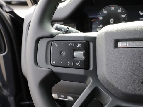 New 2026 Land Rover Defender 110 X-Dynamic SE AWD/4WD image 22