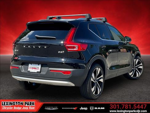 Used 2023 Volvo XC40 B5 Ultimate w/ Climate Package AWD/4WD image 5