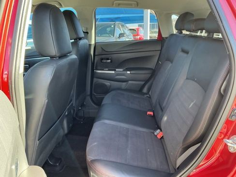 Used 2024 Mitsubishi Outlander Sport SE image 8