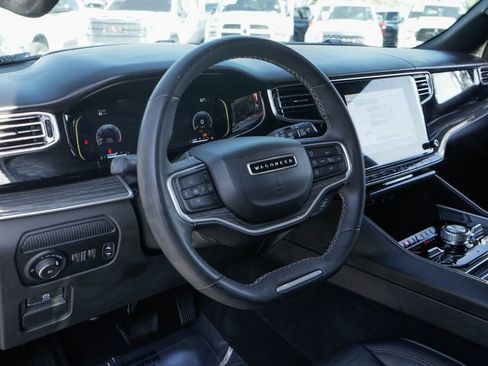 Used 2022 Jeep Wagoneer Series III w/ Rear Seat Video Group 1 image 21