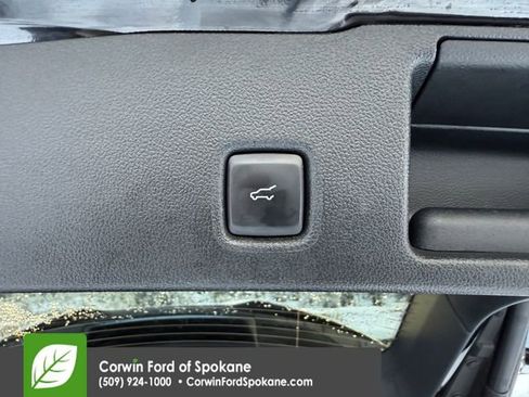 Used 2024 Ford Escape ST-Line image 21