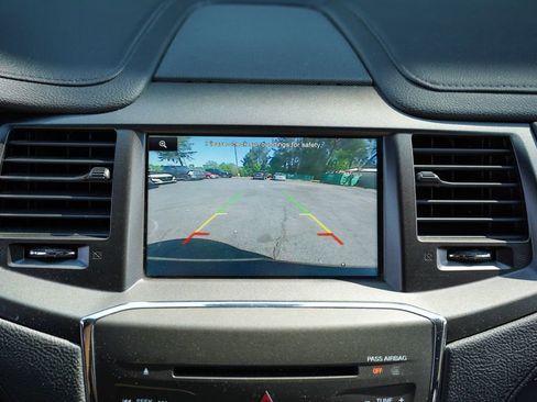 Used 2014 Lincoln MKS image 32