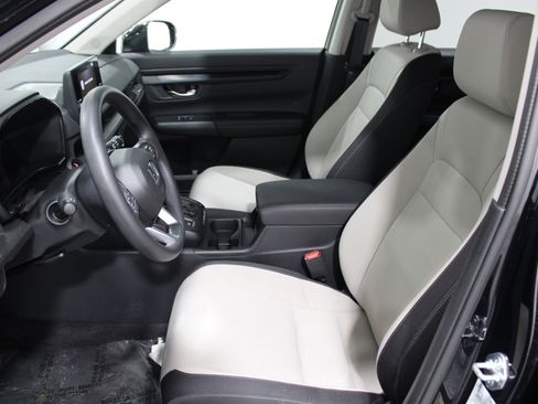 Used 2024 Honda CR-V EX image 3