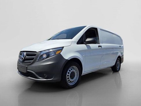 Used 2022 Mercedes-Benz Metris image 8