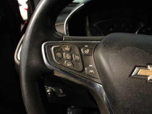 Used 2021 Chevrolet Equinox Premier FWD image 26