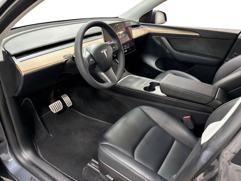 Certified 2022 Tesla Model Y Performance AWD/4WD image 9
