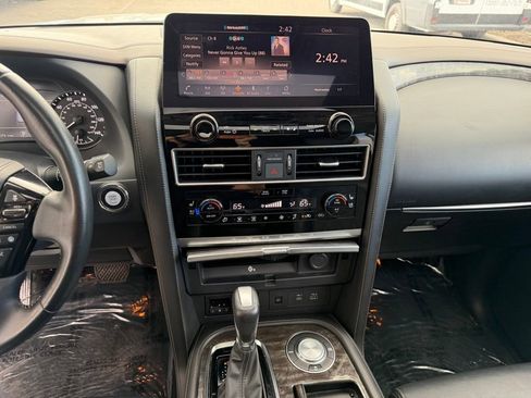 Used 2023 Nissan Armada Platinum w/ Captain's Chairs Package image 21