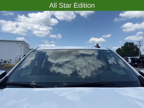 Used 2024 Chevrolet Silverado 1500 LT AWD/4WD image 25