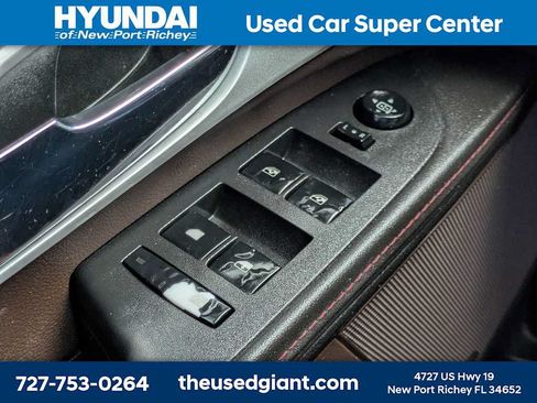 Used 2011 Chevrolet Equinox LT w/ Chrome Appearance Package FWD image 28