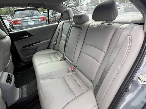 Used 2016 Honda Accord Touring image 21