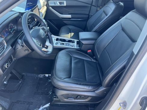 Certified 2024 Ford Explorer Limited w/ Equipment Group 301A image 23