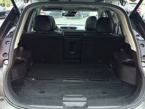 Used 2017 Nissan Rogue SL w/ SL Premium Package AWD/4WD image 10