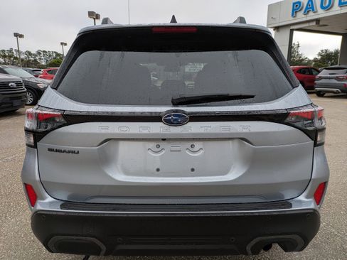 Used 2025 Subaru Forester Limited w/ Popular Package #2 image 5