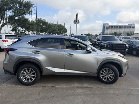 Used 2018 Lexus NX 300 FWD w/ Comfort Package image 4