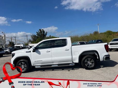 New 2026 GMC Sierra 1500 SLE image 4