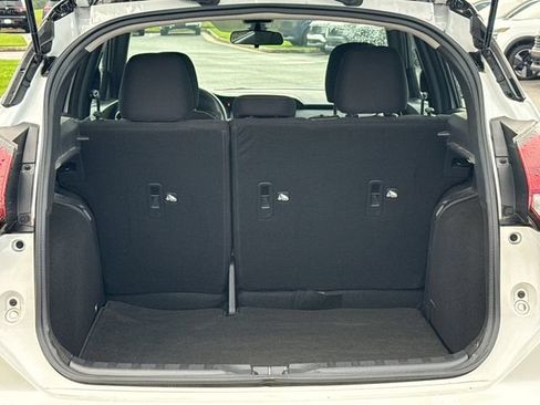 Used 2023 Nissan Kicks SR FWD image 18