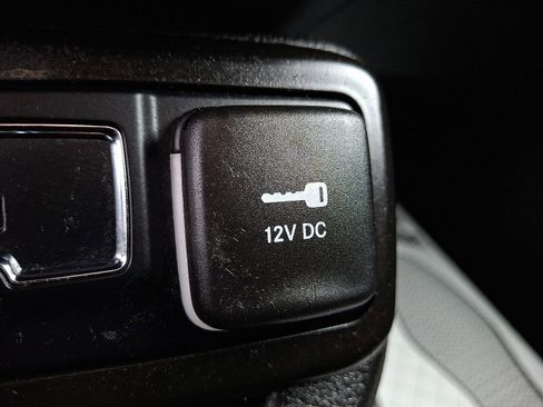 Used 2023 Jeep Renegade Latitude image 20