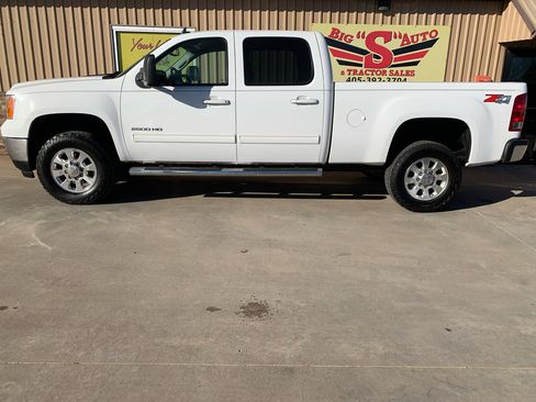 Used 2011 GMC Sierra 2500 SLT w/ SLT Convenience Package image 5