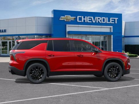 New 2026 Chevrolet Traverse LT w/ Midnight/Sport Edition image 5