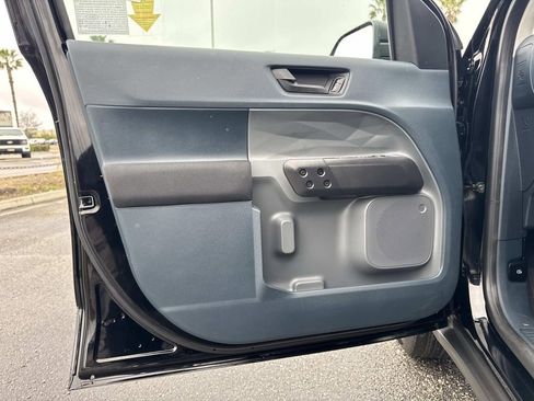 Used 2024 Ford Maverick XL image 18