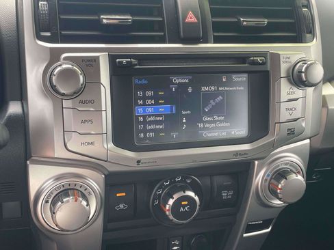 Used 2015 Toyota 4Runner SR5 w/ Four Season Floor Mat Package AWD/4WD image 16