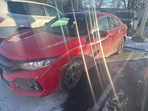 Used 2019 Honda Civic EX image 4