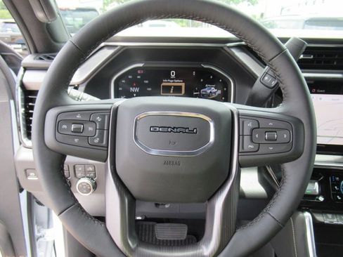 New 2026 GMC Sierra 2500 Denali Ultimate AWD/4WD image 23
