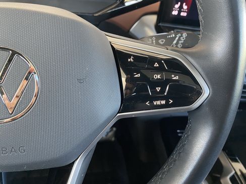 Certified 2022 Volkswagen ID.4 Pro S RWD image 9