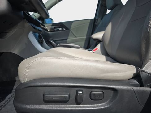Used 2016 Honda Accord EX-L image 31
