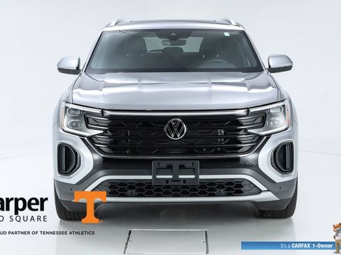 Used 2024 Volkswagen Atlas Cross Sport SE AWD/4WD image 54