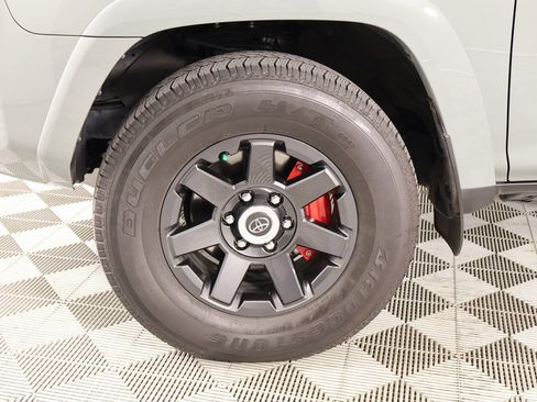 Used 2022 Toyota 4Runner Trail Special Edition image 17