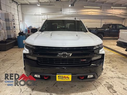 Used 2022 Chevrolet Silverado 1500 LT Trail Boss w/ Bed Protection Package image 2