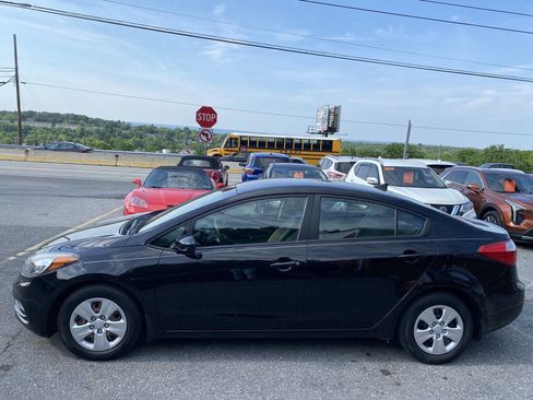 Used 2015 Kia Forte LX FWD image 7