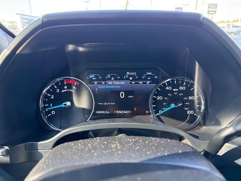 Used 2019 Ford F350 Platinum w/ Platinum Ultimate Package AWD/4WD image 22